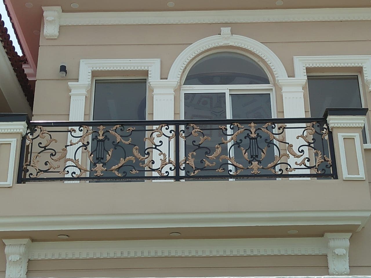 Ornate Black Balcony Railing