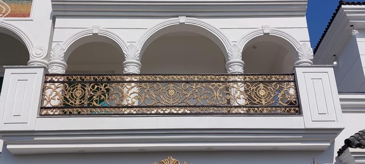Luxury Golden Pattern Balcony