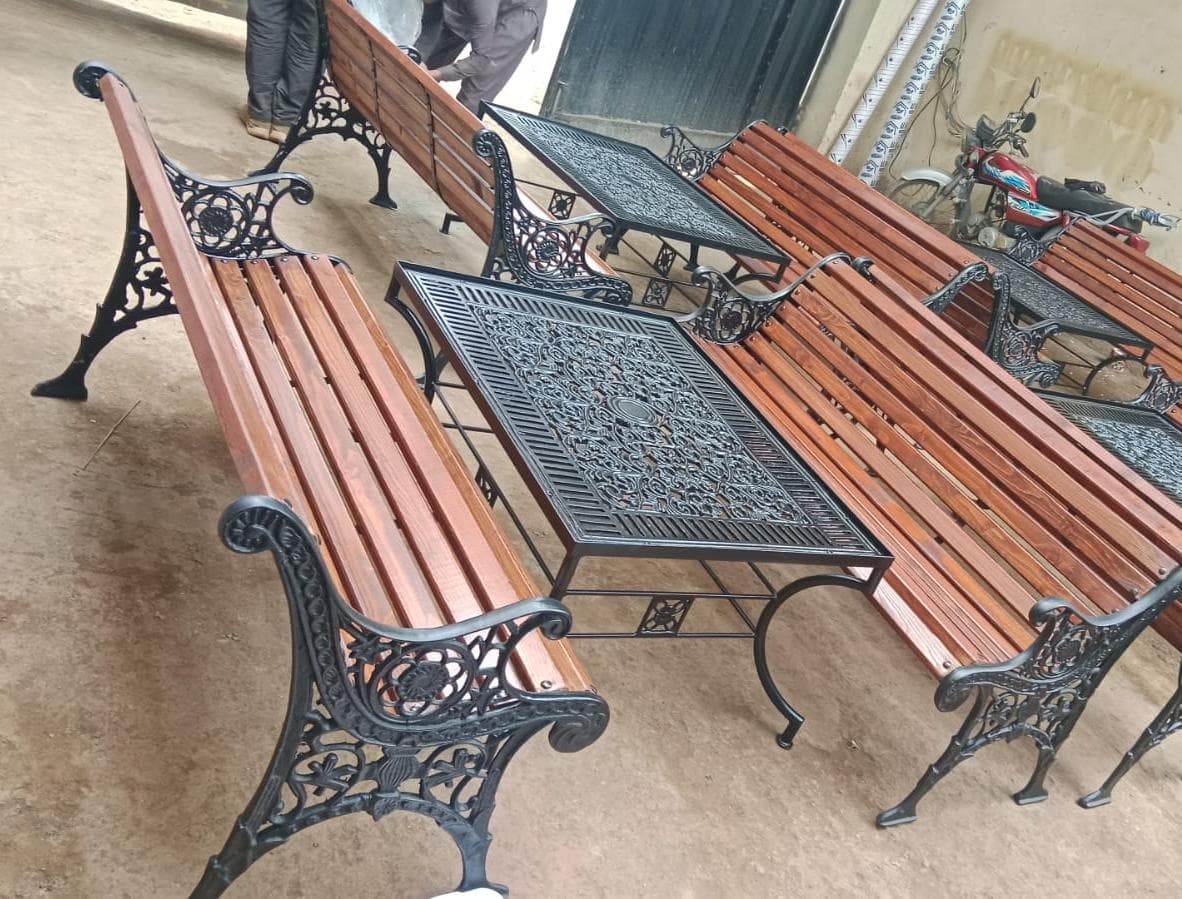 OutDoor Bench 