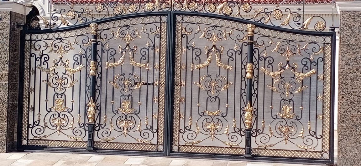 Double Leaf Ornate Iron Gate