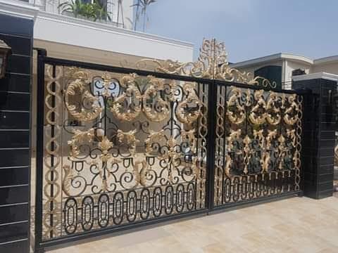Grand Black & Gold Compound Gate
