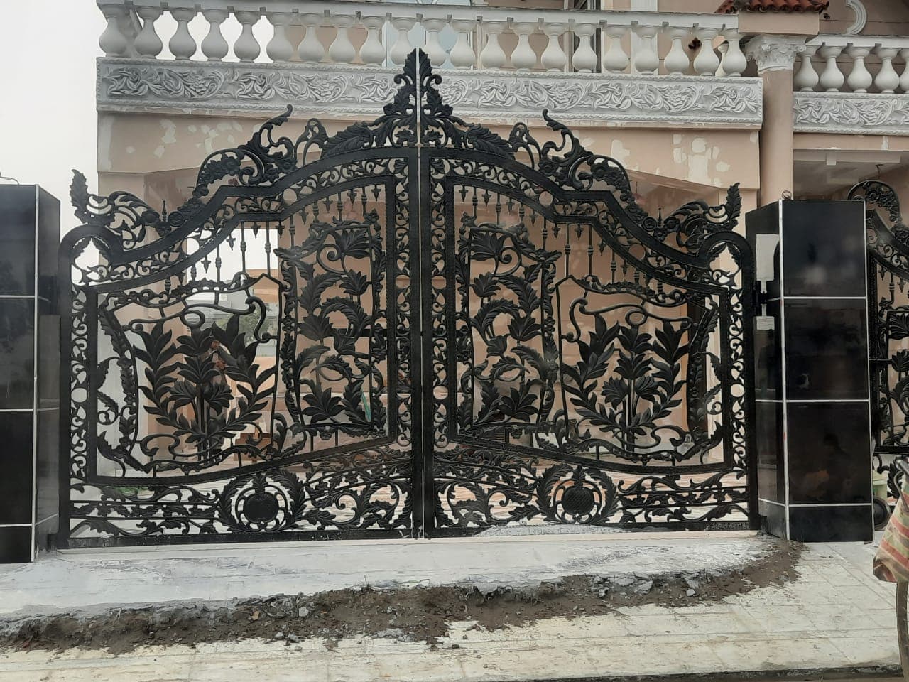 Heavy Duty Ornate Black Gate